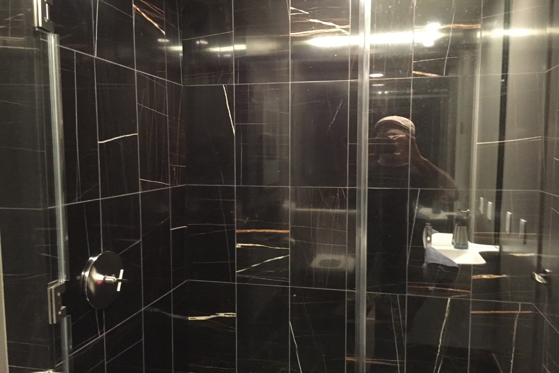 AFDFFA26-B5FC-40DE-9A28-4EF293A9F06B